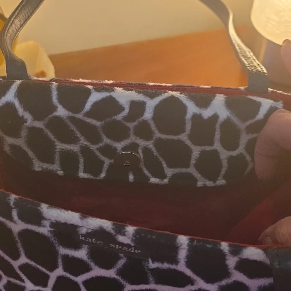 Kate Spade Vintage Giraffe Pattern